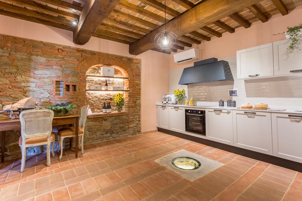 Degustazione vini Castiglion Fiorentino| Maestà di Santa Luce |Arezzo