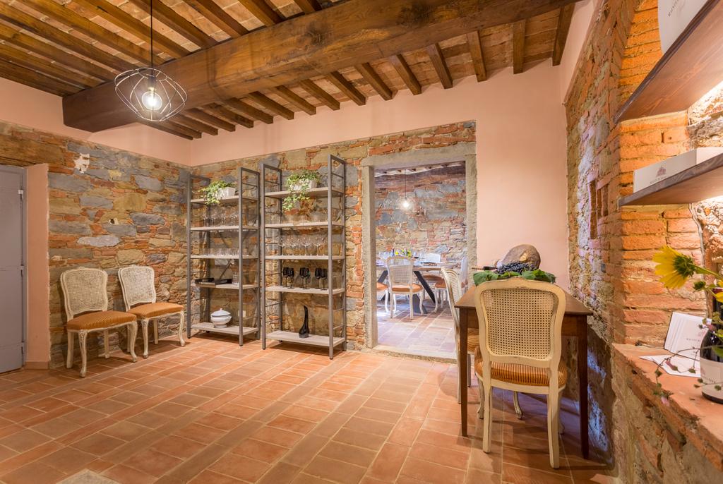 Degustazione vini Castiglion Fiorentino| Maestà di Santa Luce |Arezzo